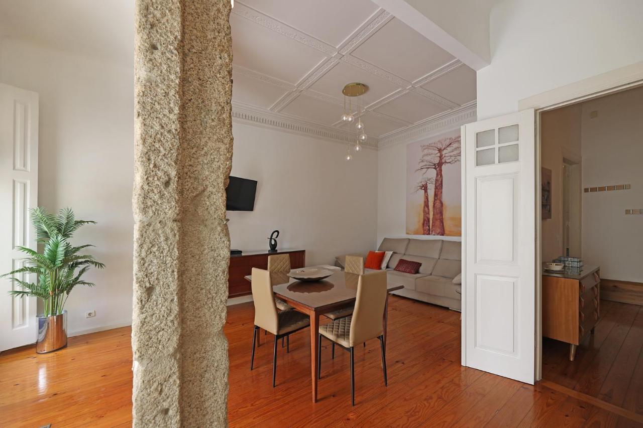 Flh Porto Classic Apartment With Terrace & Parking Luaran gambar